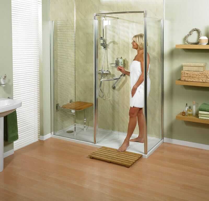 The Empress is a modular shower with fixed screen and drying area.