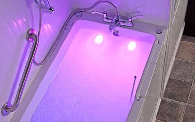 How chromotherapy can harness energy in a bathing experience